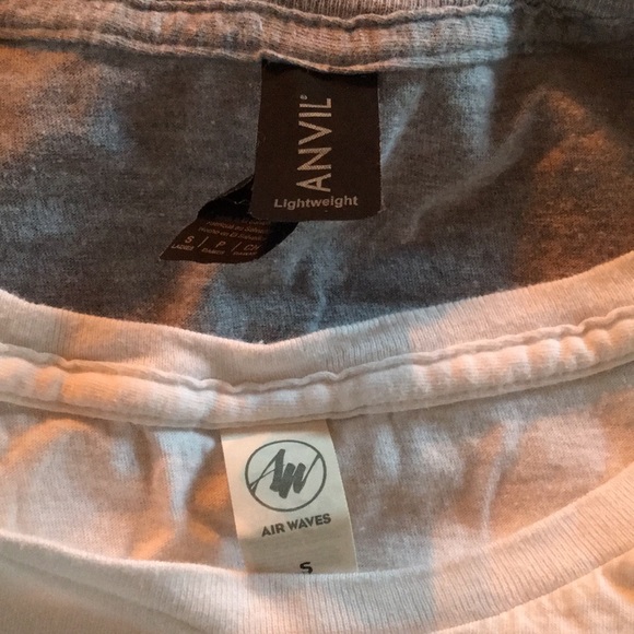 LOT OF 2 Stranger Things Tees - Picture 4 of 4